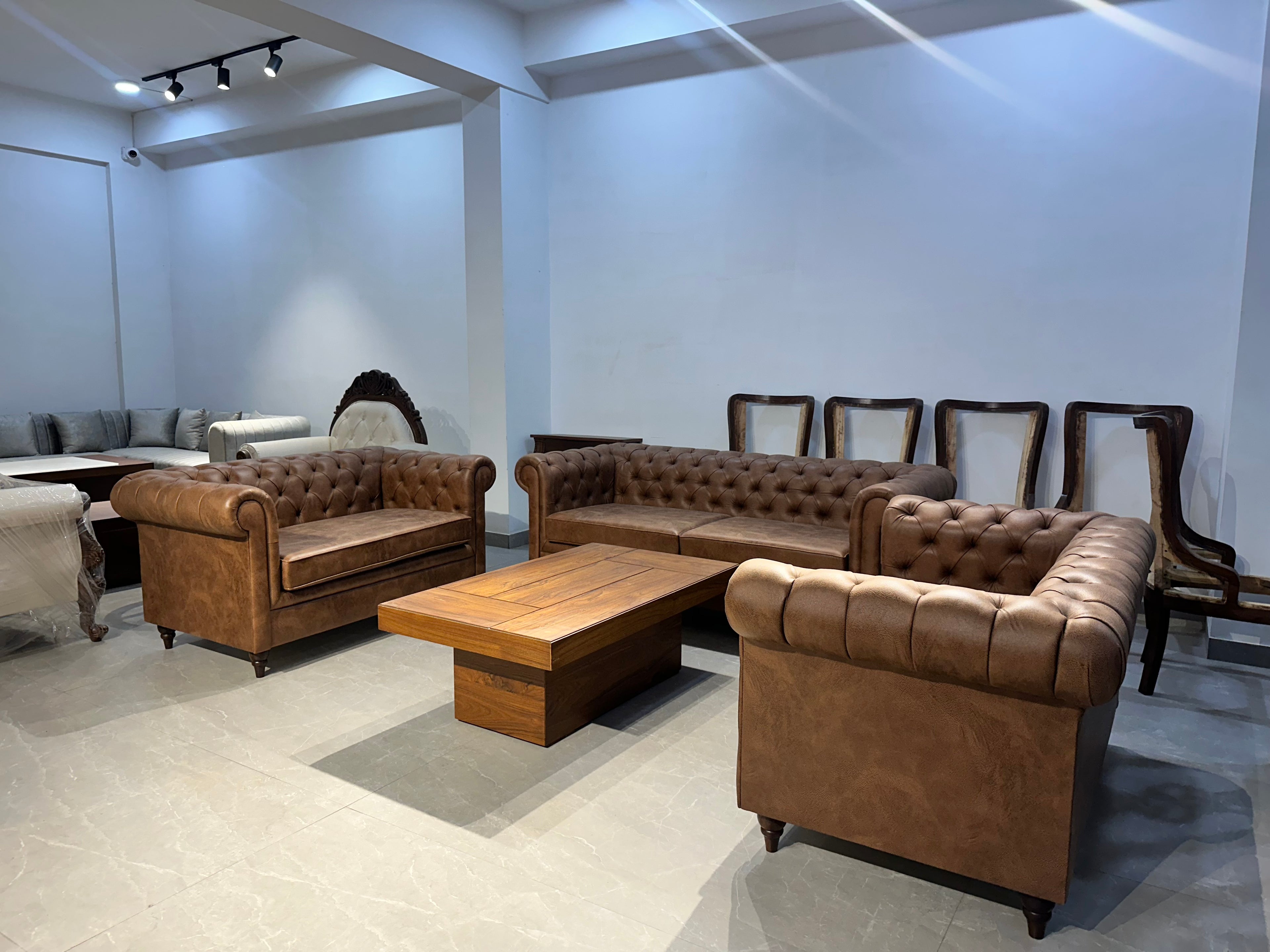 Chestor Sofa